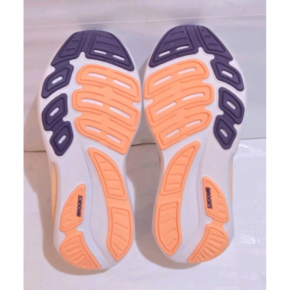 Brooks Women’s Revel 9 Run/Walk Shoes Beautiful White/Peach Size 7 New - Picture 8 of 9